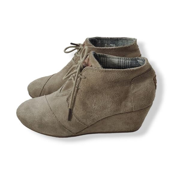 Toms | Tan Suede Lace Up Wedge Booties - Picture 1 of 11